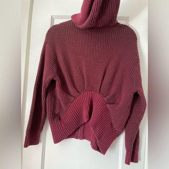 BDG Women's Burgundy and Green Waffle Pattern Zip Cardigan Sweater Size XS - Picture 3 of 5